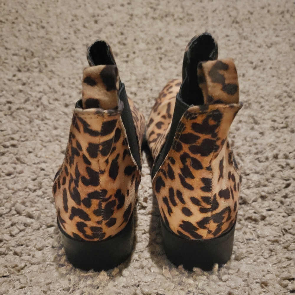 🔥🔥HP🔥🔥12-19-24🔥🔥WOMENS A NEW DAY LEOPARD PRINT ANKLE BOOTS SIZE 6 - Picture 9 of 12